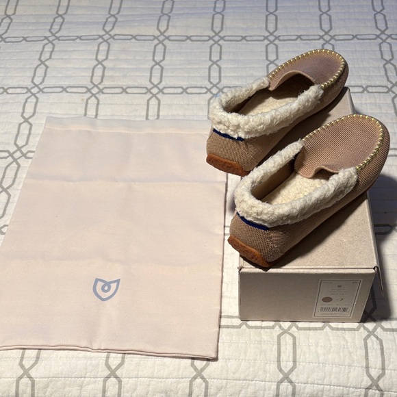 Rothy’s - Picture 1 of 5